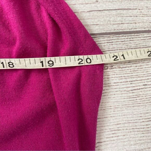 St. John’s Bay active v-cut top with pleated shoulder size petite LG - Picture 7 of 10